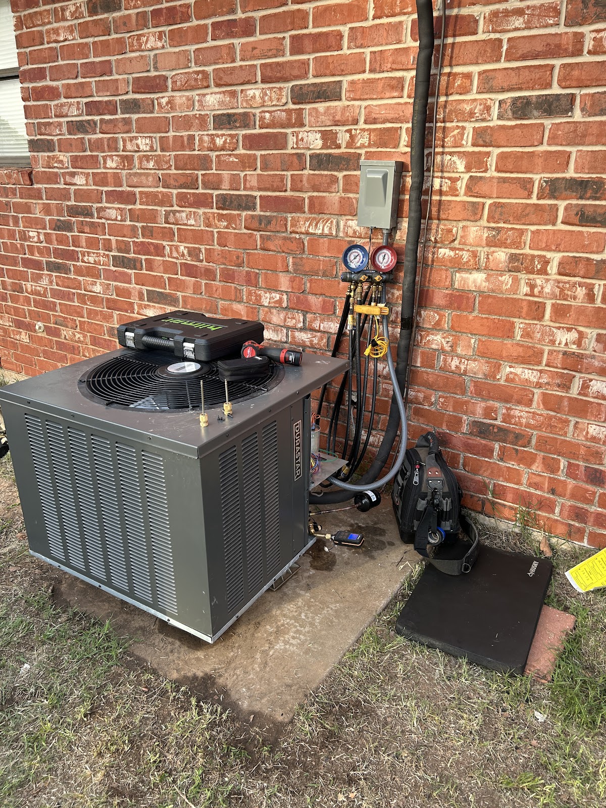 Durastar AC diagnostic with manifold gauges